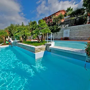 Giada Aparthotel
